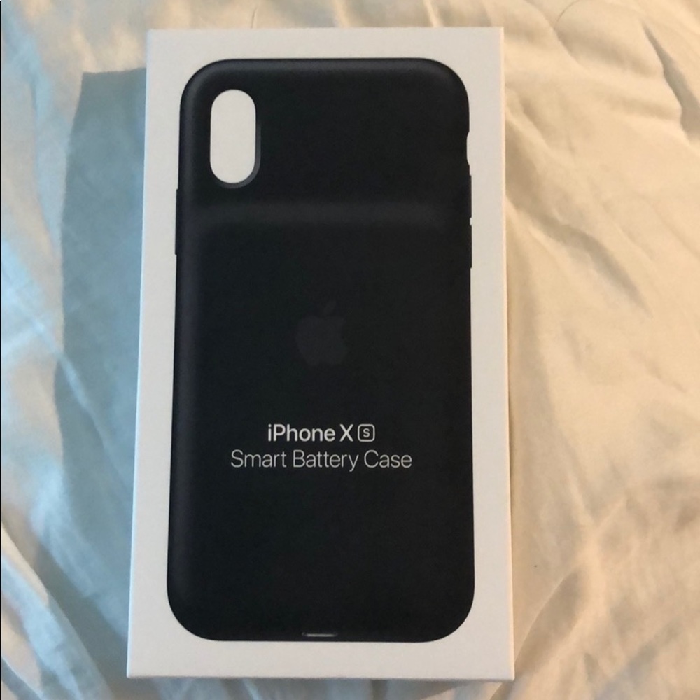 Apple iPhone XS black charging case